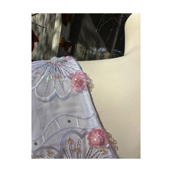 White Angel Wing Caftan Dress Sequins Embroidery Cutwork - Picture 13 of 16